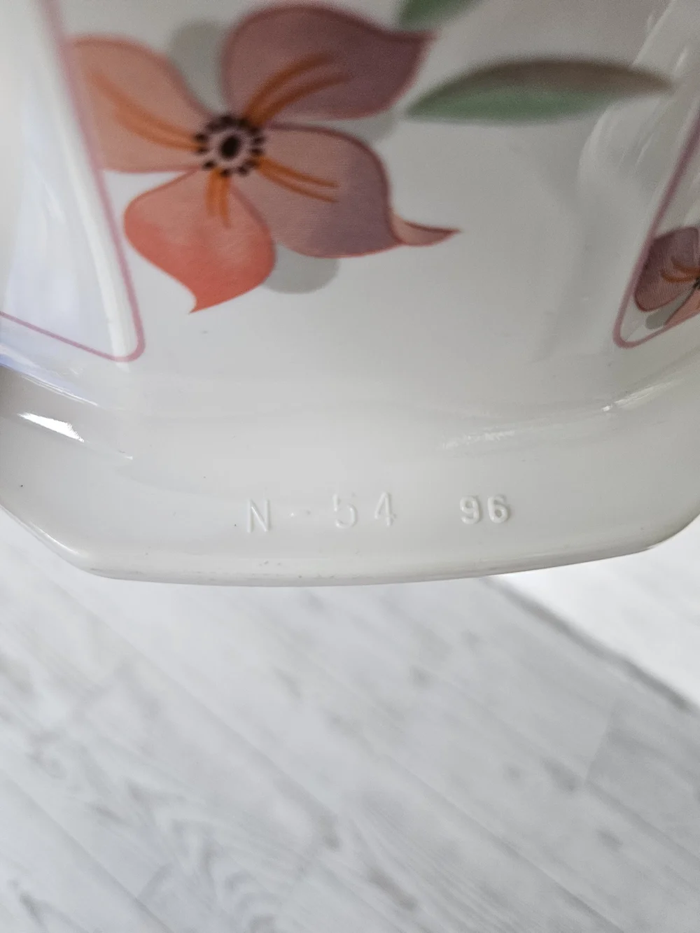 VINTAGE HARUMI JAPAN FLORAL CASSEROLE DISH